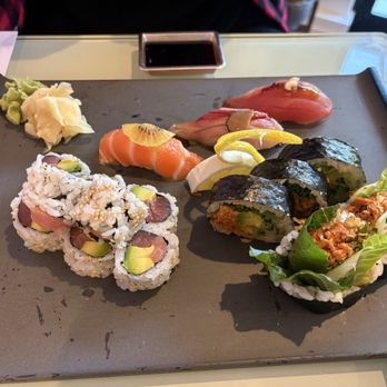 Sushi Guys - Kiss The Fire Maki, Tuna and Avaocado Maki, sashimi - Sushi Bars Near Me - Boston, Massachusetts