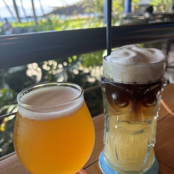 Maui Brewing - Mai Tai and Double Overhead (double IPA) - Brewpubs Near Me - Lahaina, Hawaii