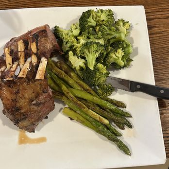 Irish Cottage Restaurant and Pub - Best rack of lambs I have ever had. - Irish Near Me - Methuen, Massachusetts
