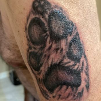 Dietschvision Tattoo Gallery - Dog print of Great Pyrenees. First day. - Tattoo Near Me - Hixson, Tennessee