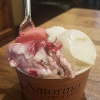Amorino - blueberry cheesecake, madagascar vanilla, raspberry and lemon - Gelato Near Me - Lisbon, 11