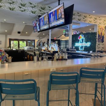 Zunzibar - Bar - Bars Near Me - Hilton Head Island, South Carolina Zunzibar - Bar - Bars Near Me - Hilton Head Island, South Carolina