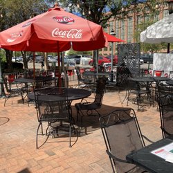 Warrens Craft Burger - Patio Seating (Dogs Allowed)