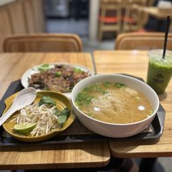 Non La Express - Pho with pork chop