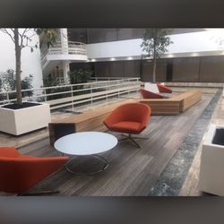 Cross Island Plaza