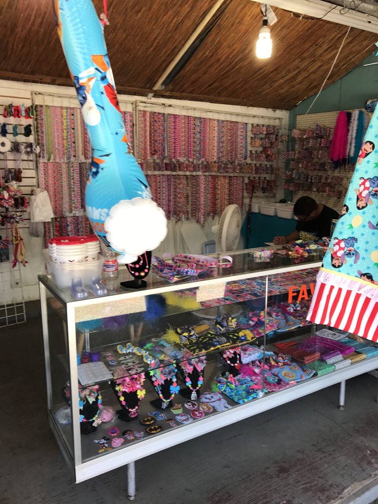 Mayaguez Flea Market Image