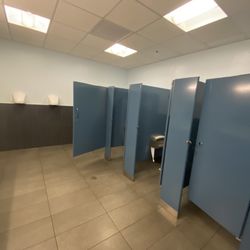 Blink Fitness - East Orange - Women's Bathroom