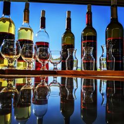LIVE VINE Vineyard & Winery - Tastings, flights, glasses, bottles or wine, cider, meads, and seltzers.
