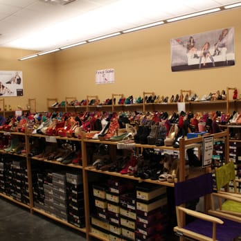 DIBA SHOES OUTLET STORE - CLOSED - Updated May 2025 - 152 Photos - 3630  Corporate Trail Dr, Earth City, Missouri - Women's Clothing - Phone Number  - Yelp