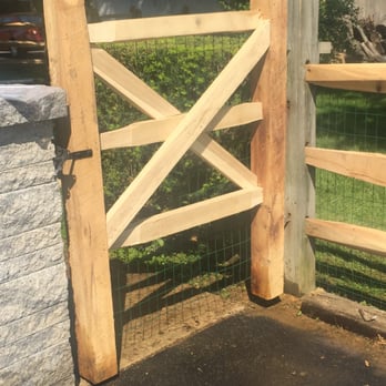 Paramount Fencing - Locust Split rail gate. Our split rail gates are must stronger than any split rail gate you will find locally. Installed in Eagleville PA - Fences & Gates Near Me - Collegeville, Pennsylvania Paramount Fencing - Locust Split rail gate. Our split rail gates are must stronger than any split rail gate you will find locally. Installed in Eagleville PA - Fences & Gates Near Me - Collegeville, Pennsylvania