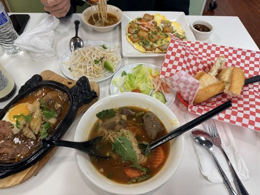 Bò Né House and More by null