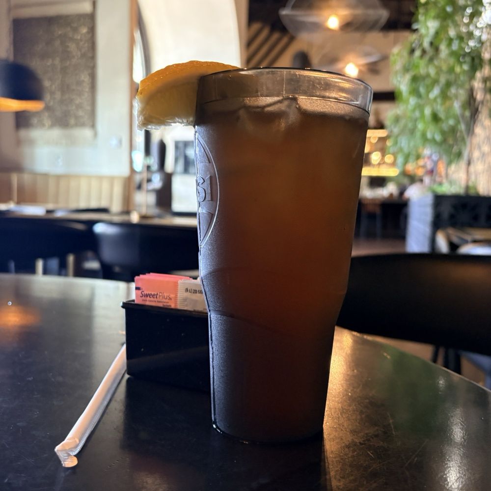 Que Pasa - This was supposed to be iced tea, but tasted like water - Mexican Near Me - Bakersfield, California Que Pasa - This was supposed to be iced tea, but tasted like water - Mexican Near Me - Bakersfield, California