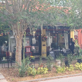 Maxine's On Shine - Outside view - New American Near Me - Orlando, Florida