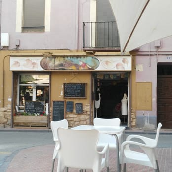 El Desván - Cafeteria Near Me - Alagón, Z