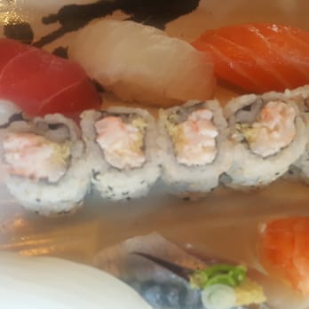 Perry's Restaurant - Sushi Deluxe - Sushi Bars Near Me - Washington, DC, District of Columbia