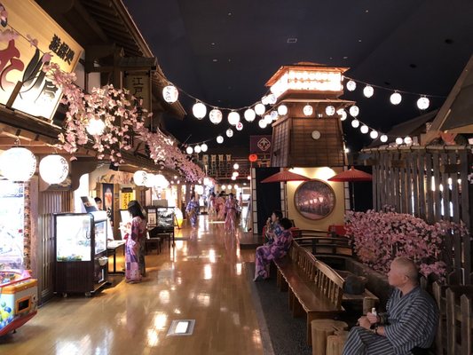 Odaiba Ōedo-Onsen Monogatari by null