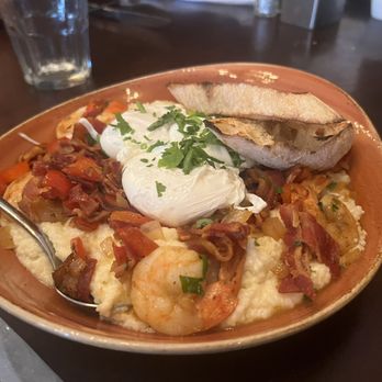 Le Papagayo - Shrimp and grits - Breakfast & Brunch Near Me - Encinitas, California Le Papagayo - Shrimp and grits - Breakfast & Brunch Near Me - Encinitas, California