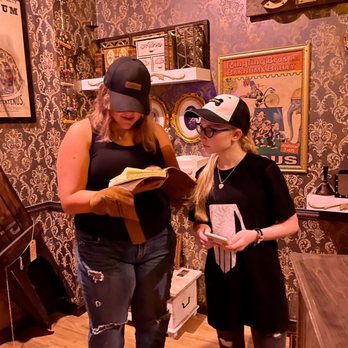 Puzzle Effect - Sideshow - minds are working... - Escape Games Near Me - Bend, Oregon Puzzle Effect - Sideshow - minds are working... - Escape Games Near Me - Bend, Oregon