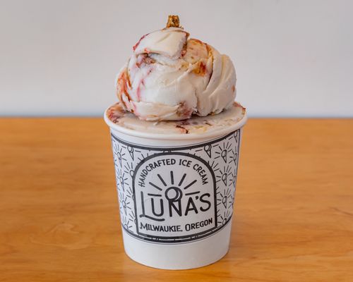 Luna's Ice Cream by null