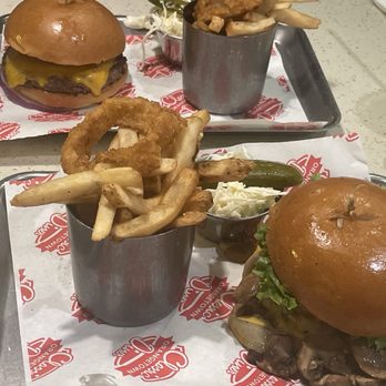 Orangetown Classic Diner - burgers - Diners Near Me - Orangeburg, New York Orangetown Classic Diner - burgers - Diners Near Me - Orangeburg, New York