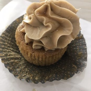 Cake Makers Studio - Custom Cakes Near Me - Lakeland, Florida
