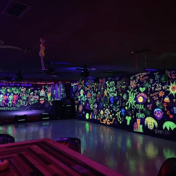 Trax Bar And Grill - Annual Halloween Glow Party prep - Bars Near Me - Long Beach, Mississippi Trax Bar And Grill - Annual Halloween Glow Party prep - Bars Near Me - Long Beach, Mississippi