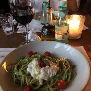 Modern Mamma Osteria - Spaghetti ao pesto de pistache, limão siciliano e stracciatella - Italian Near Me - São Paulo, SP Modern Mamma Osteria - Spaghetti ao pesto de pistache, limão siciliano e stracciatella - Italian Near Me - São Paulo, SP