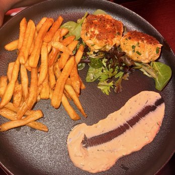 Draculas Kitchen & Bar - Crab cakes with fries    7/10 - Burgers Near Me - Hagerstown, Maryland