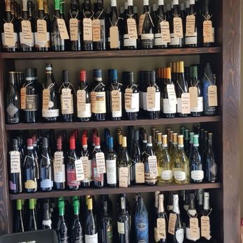 Xo Bistro - Scaffale - Wine Bars Near Me - Urgnano, BG