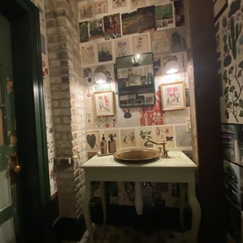 Harken Cafe - Bathroom - Coffee & Tea Near Me - Charleston, South Carolina