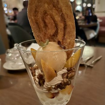 Oiji Mi - Peach parfait - Korean Near Me - New York, New York