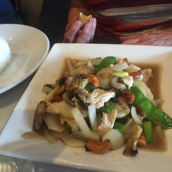 Pilin Thai - Cashew Nut with Pork - Thai Near Me - Altamonte Springs, Florida Pilin Thai - Cashew Nut with Pork - Thai Near Me - Altamonte Springs, Florida