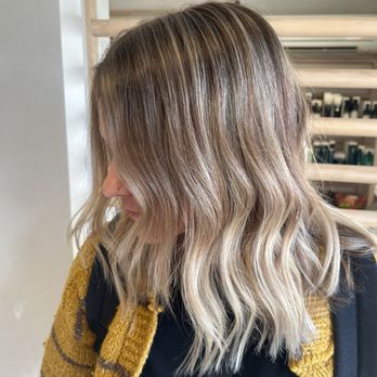 Gather Hair Collective - Blonde Highlights! - Hair Salons Near Me - Bend, Oregon Gather Hair Collective - Blonde Highlights! - Hair Salons Near Me - Bend, Oregon