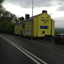 Aqueduct Inn - The BIG yellow pub on the A5!
