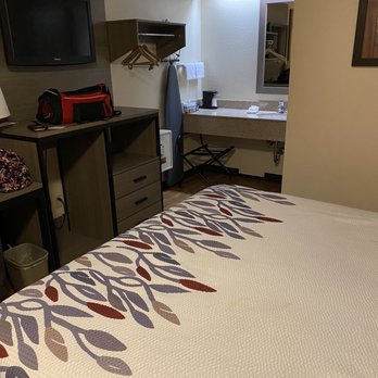 RED ROOF INN ERIE - I-90 - Updated December 2024 - 17 Photos & 58