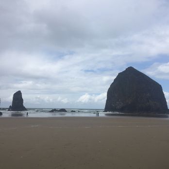 Haystack Rock - Landmarks & Historical Buildings Near Me - Cannon Beach, Oregon