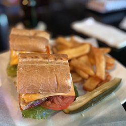Hops and Barley Alehouse - Chicken club sandwich