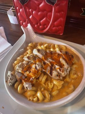 Lew's Grill & Bar by null