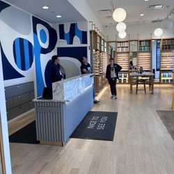 Warby Parker Oakbrook Center - Three employees cackling while the soft spoken gal was trying to ring me up