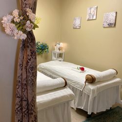 Lucky Star Massage