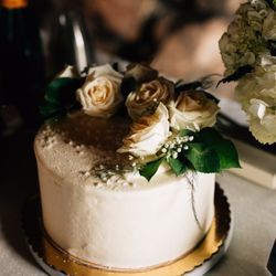 Lucky's Bakehouse & Creamery - Wedding cake