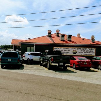 Sunrise Eatery - Parking wraps all around & extends beyond the lot - American Near Me - Zephyrhills, Florida Sunrise Eatery - Parking wraps all around & extends beyond the lot - American Near Me - Zephyrhills, Florida