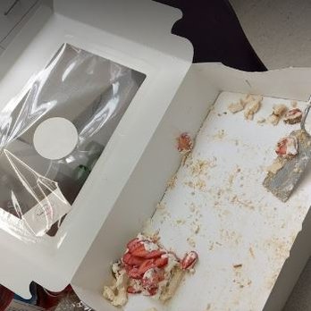 Crumbs MIA - Pavlova / Meren-gone - Desserts Near Me - Weston, Florida Crumbs MIA - Pavlova / Meren-gone - Desserts Near Me - Weston, Florida