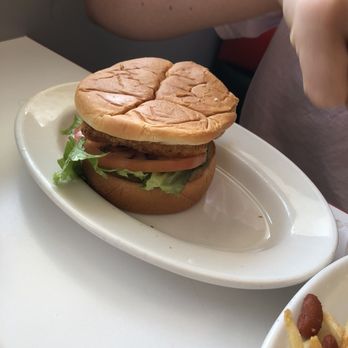Steak ’n Shake - Chicken sandwich - Burgers Near Me - Chattanooga, Tennessee Steak ’n Shake - Chicken sandwich - Burgers Near Me - Chattanooga, Tennessee