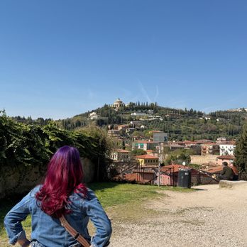 Funicolare di Verona - Park situated halfway up the stairs - Landmarks & Historical Buildings Near Me - Verona, VR