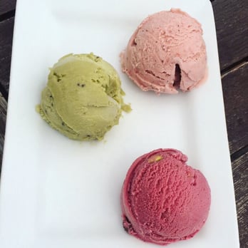 Kelley's Island House - Ice cream trio! Kiwi/avocado ... Roasted strawberry balsamic ... Beet/goat cheese/pistachio - New American Near Me - Kelleys Island, Ohio Kelley's Island House - Ice cream trio! Kiwi/avocado ... Roasted strawberry balsamic ... Beet/goat cheese/pistachio - New American Near Me - Kelleys Island, Ohio