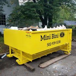 Mini Bini Dumpsters - A 10 yard dumpster holds approximately 4.5 pickup loads of junk.