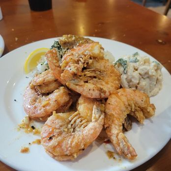 Beastside Kitchen - Seafood Near Me - Honolulu, Hawaii