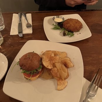 Arthur's - Mini burger and the potato cake - Bars Near Me - Seattle, Washington Arthur's - Mini burger and the potato cake - Bars Near Me - Seattle, Washington