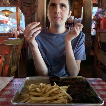 Riscky's BBQ - Lunch portion pork ribs and fries. - Barbeque Near Me - Fort Worth, Texas Riscky's BBQ - Lunch portion pork ribs and fries. - Barbeque Near Me - Fort Worth, Texas